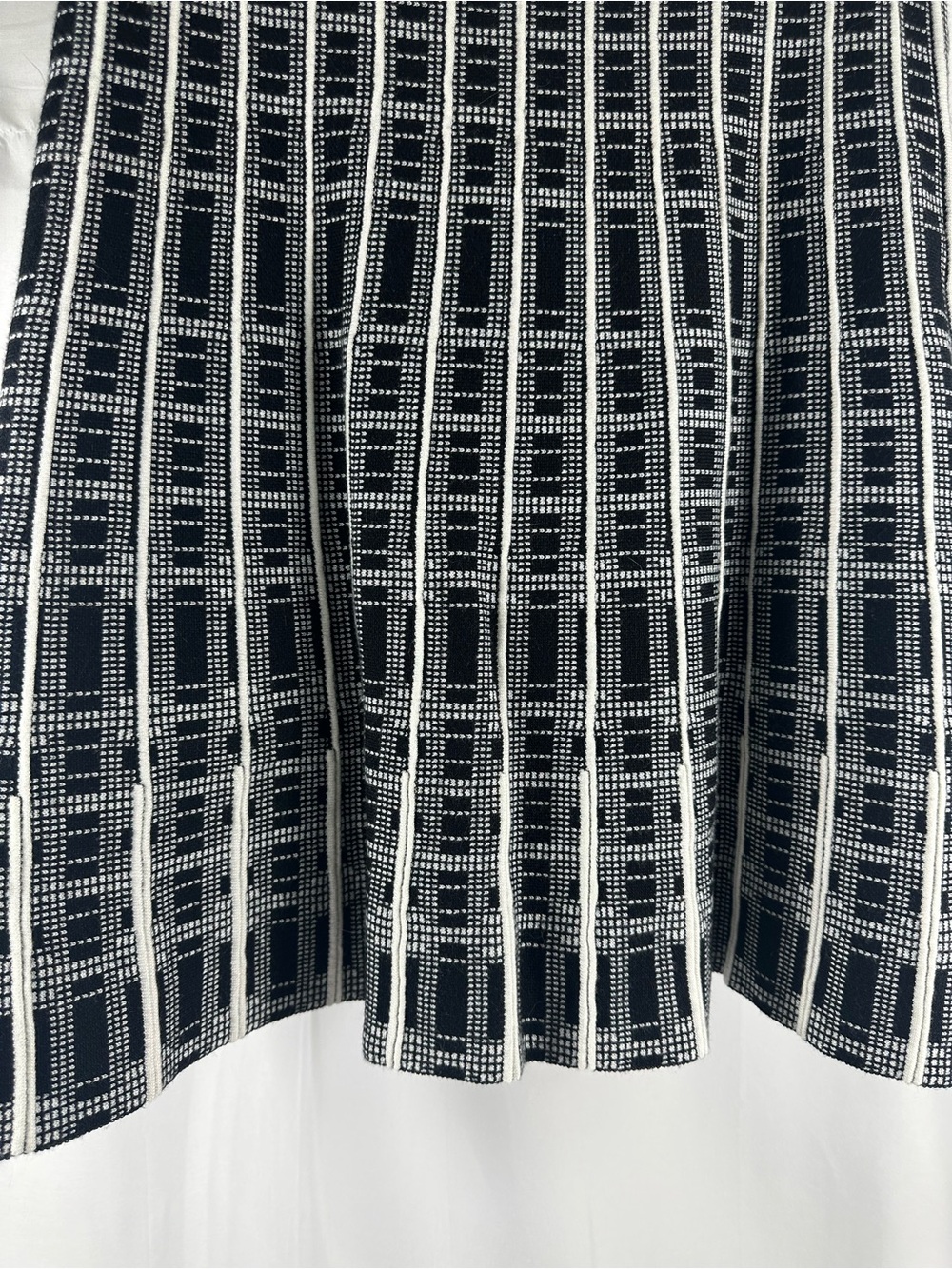 NWT Cupio Women’s XL Black White Geometric A-Line Skirt NWT Knee Length